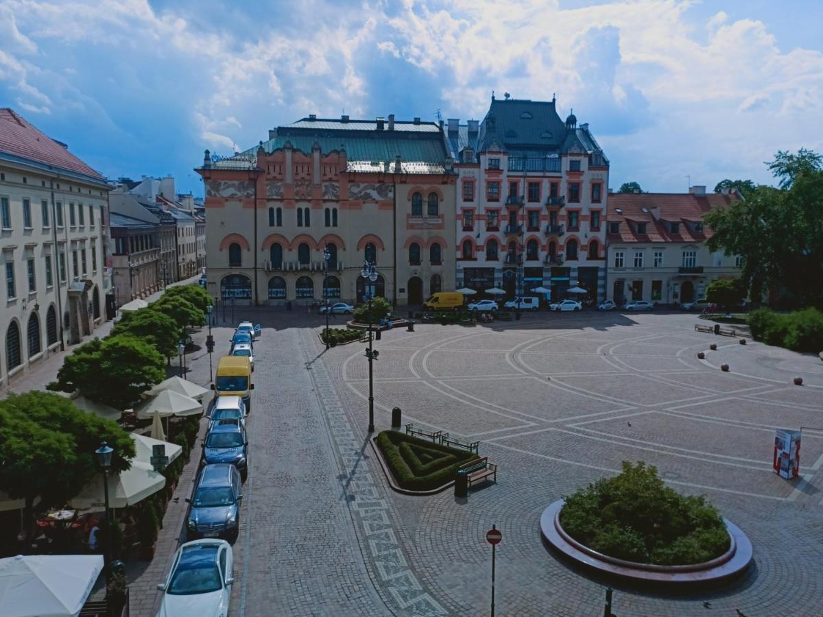 View To The Cracow Basic Apartamento Cracóvia Exterior foto